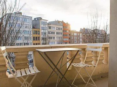 Windsor Apartment *